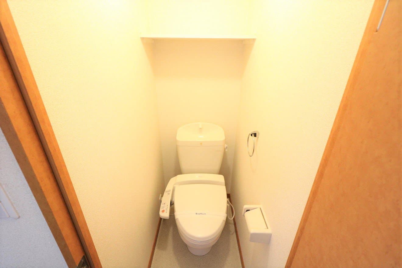 Room image 16