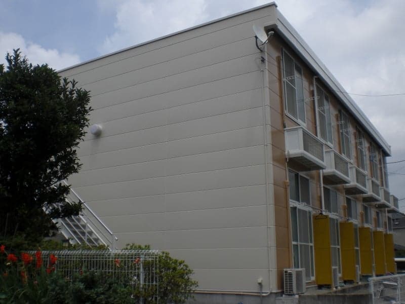Main exterior of leopalace Ichizawa