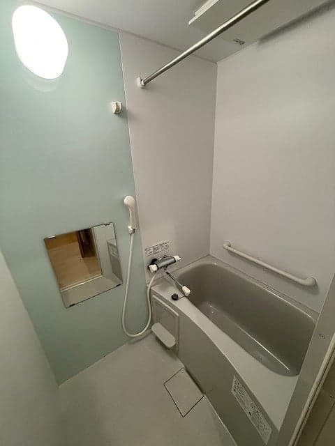 Room image 9