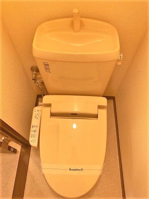 Room image 9