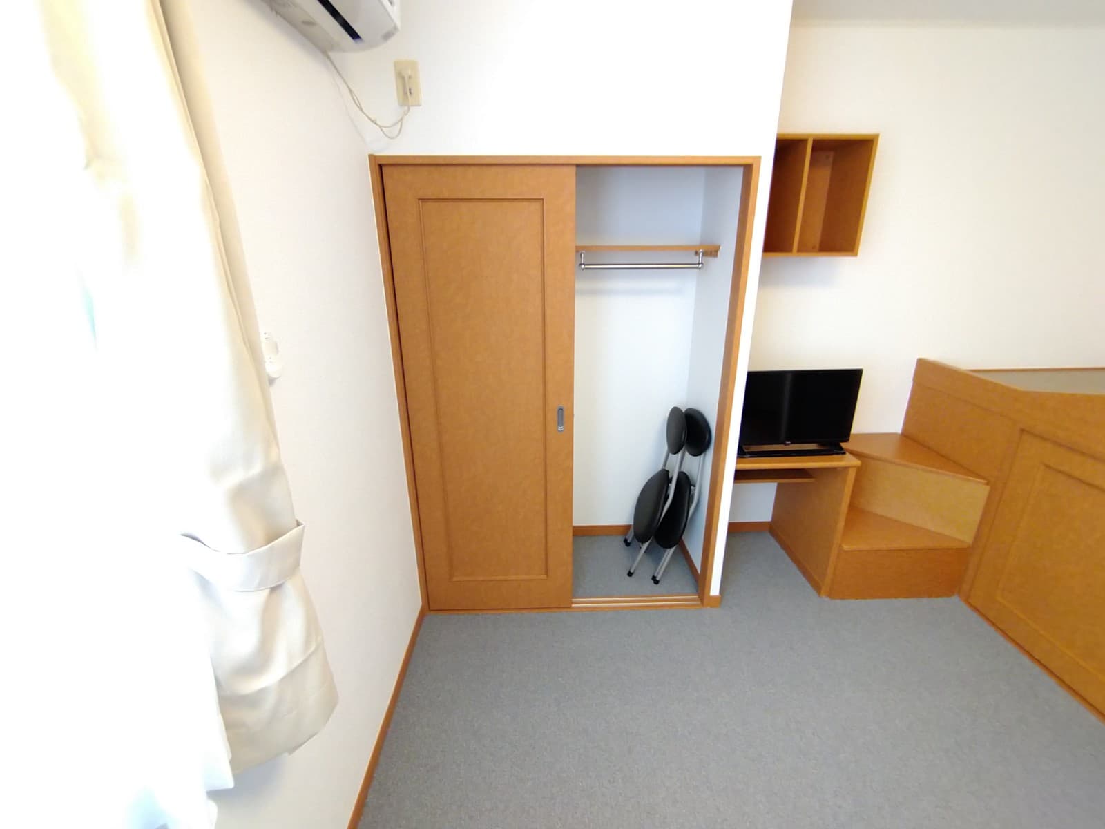 Room image 14