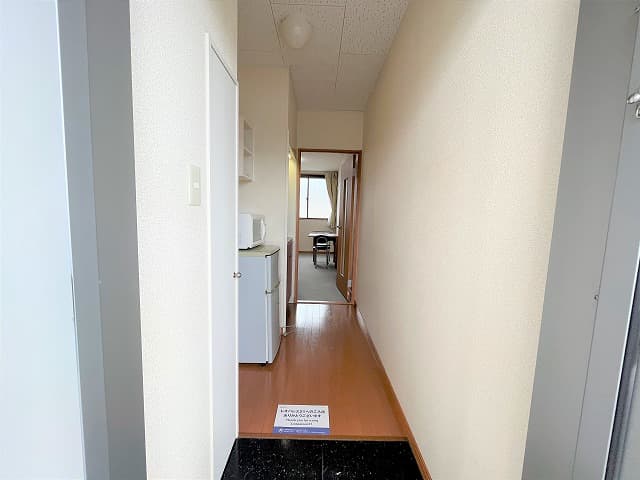 Room image 10