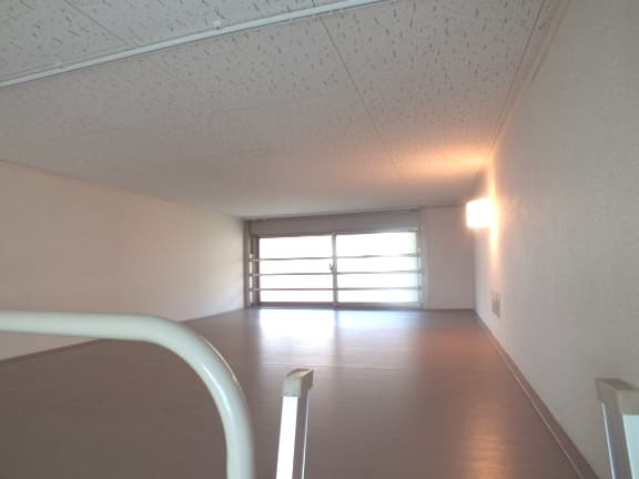 Room image 14