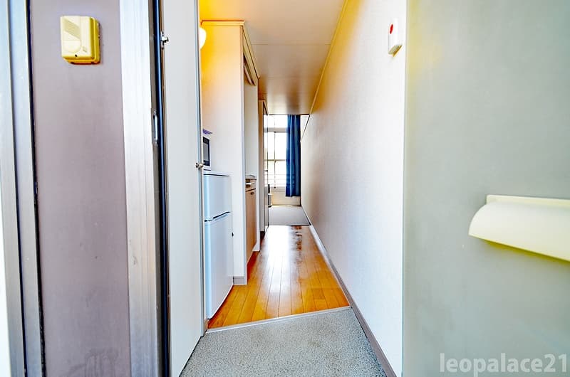 Room image 12