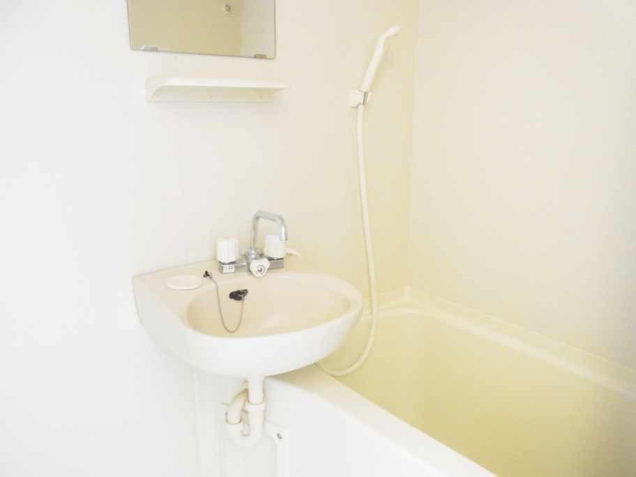 Room image 14