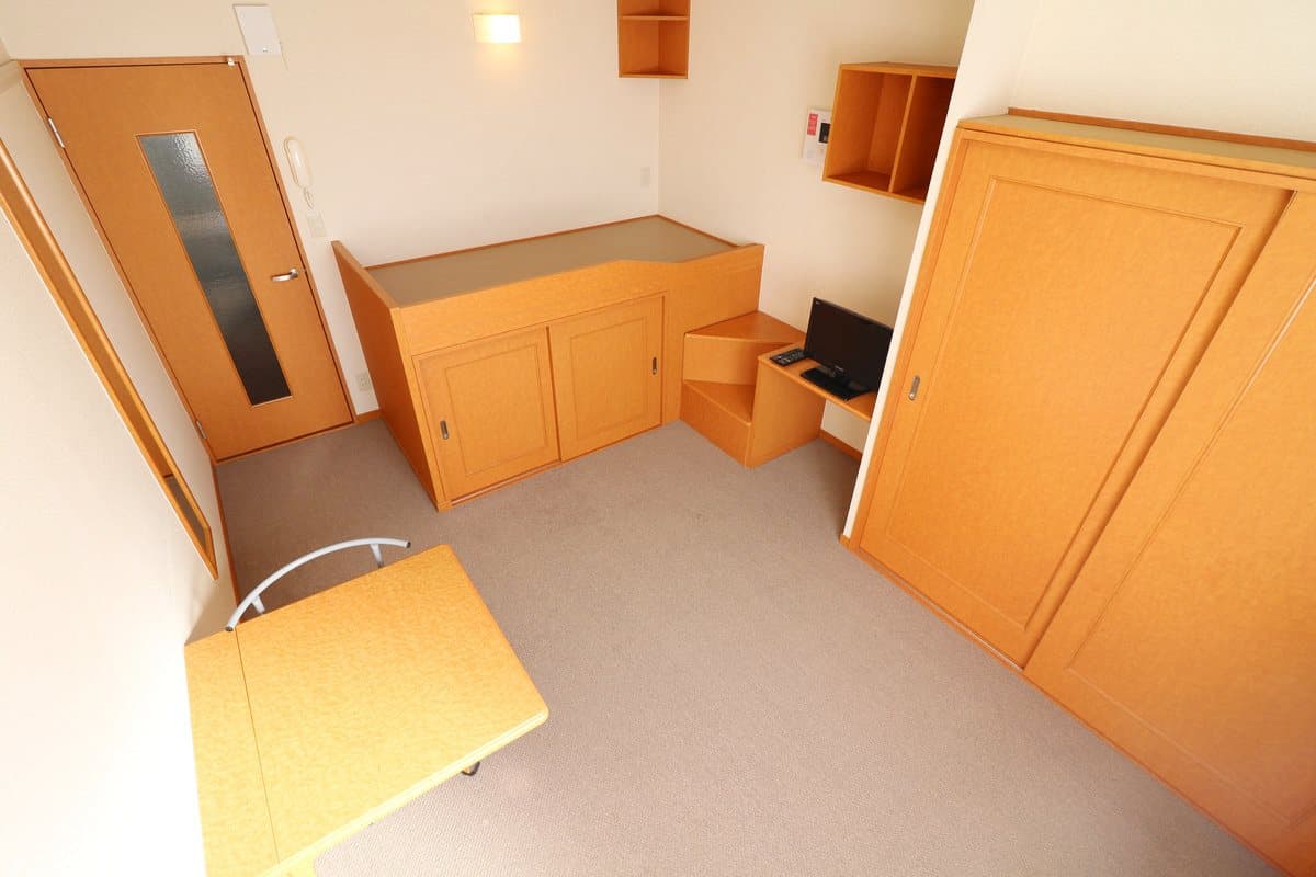 Room image 10