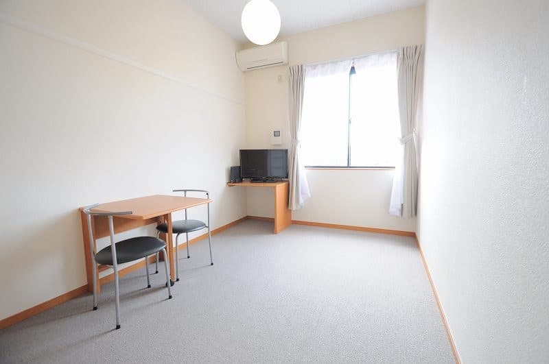 Room image 15
