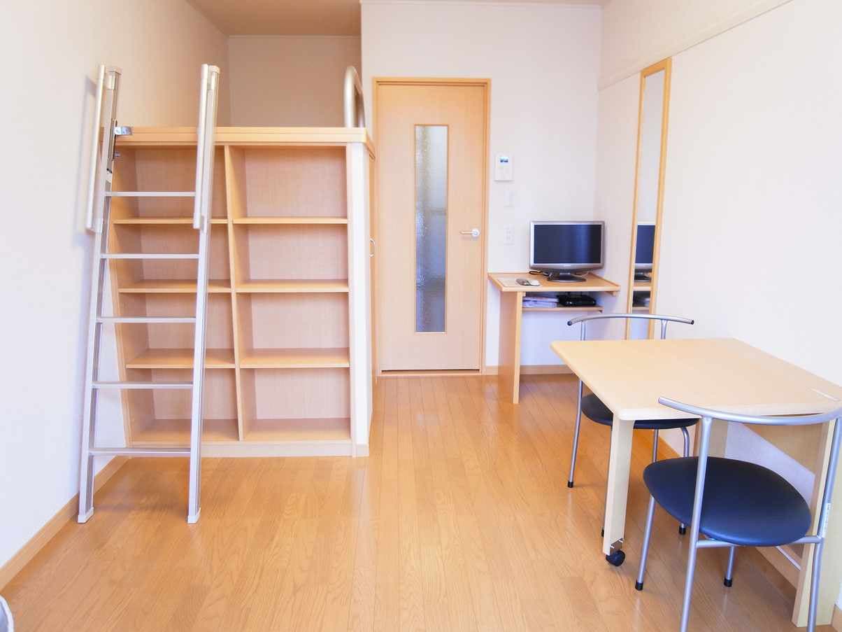Room image 12