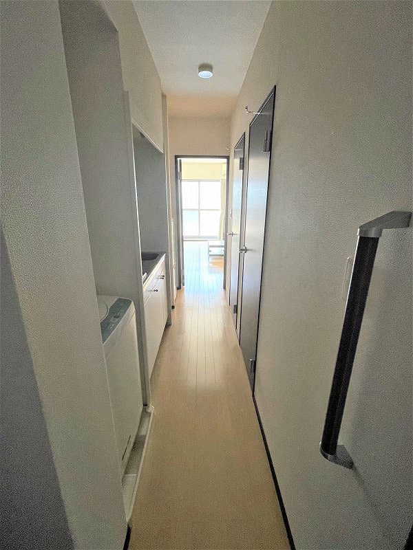 Room image 15