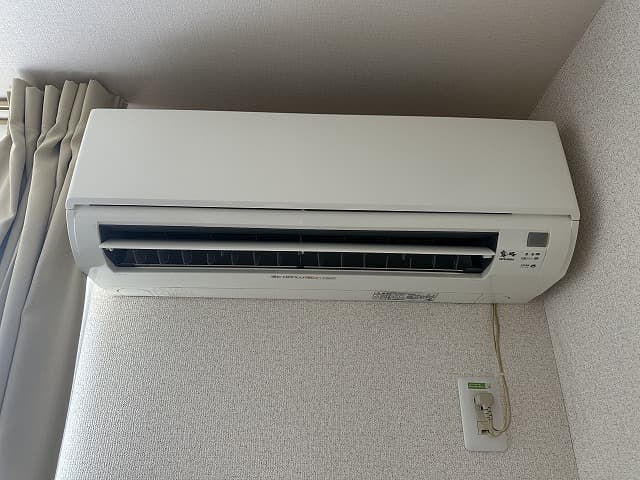 Room image 12