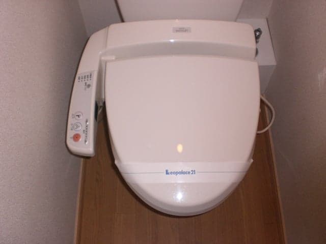 Room image 11