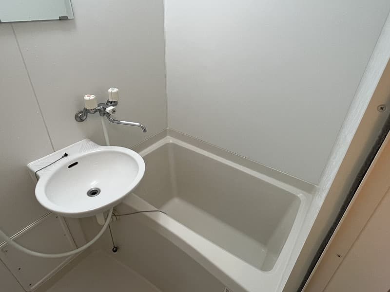 Room image 8