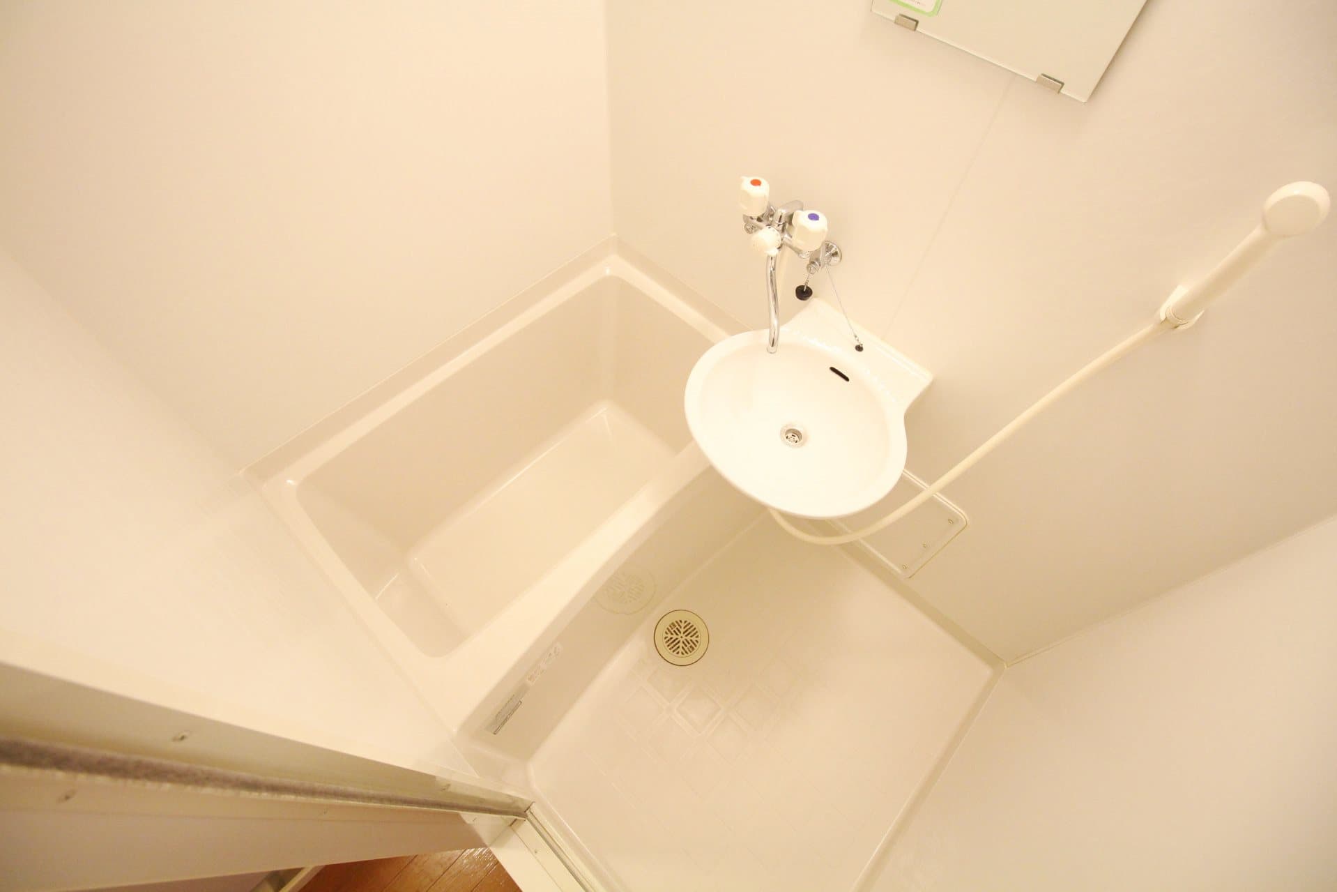 Room image 12
