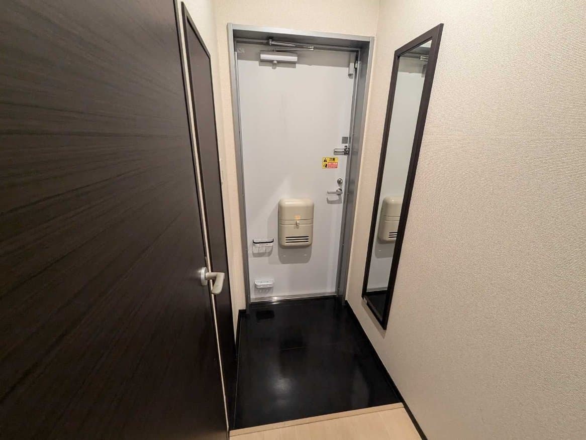 Room image 14