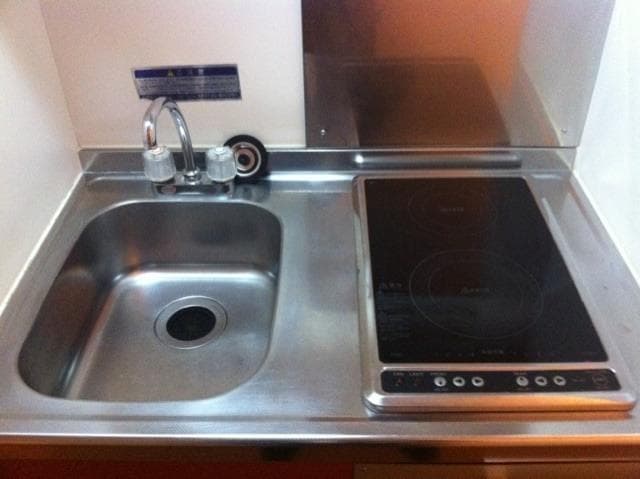 Room image 8