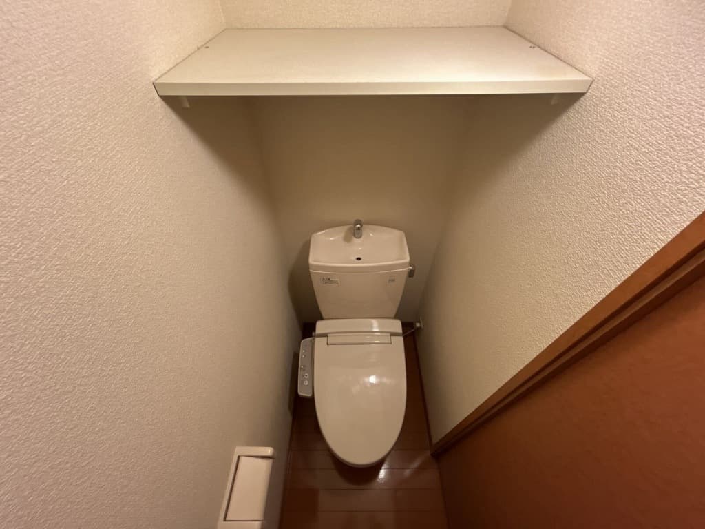 Room image 8