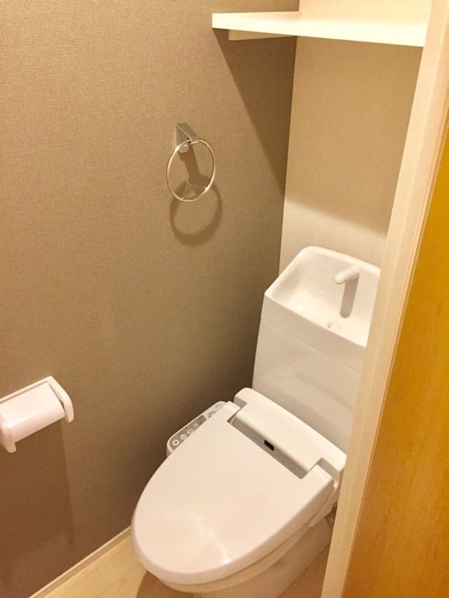 Room image 15