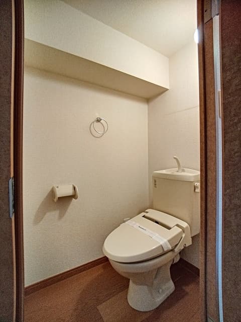 Room image 9