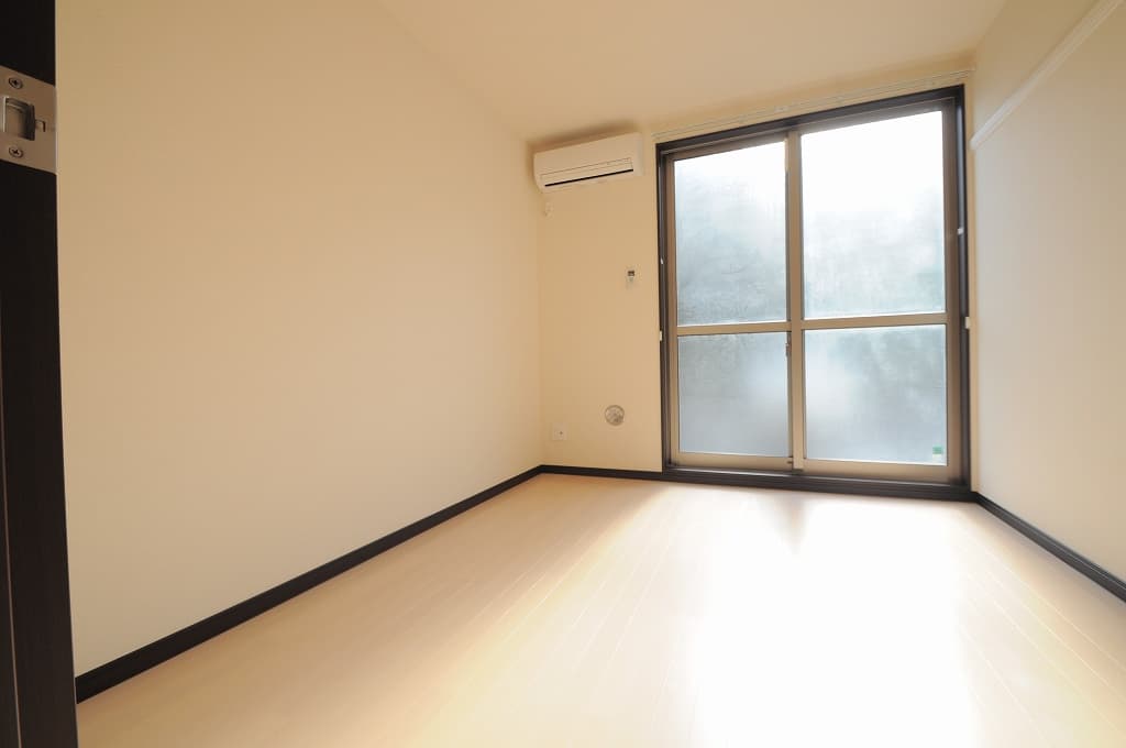 Preview interior of LEONEXT Kalmia Okui