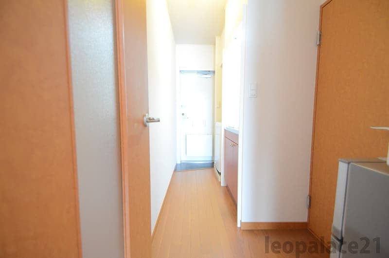 Room image 13