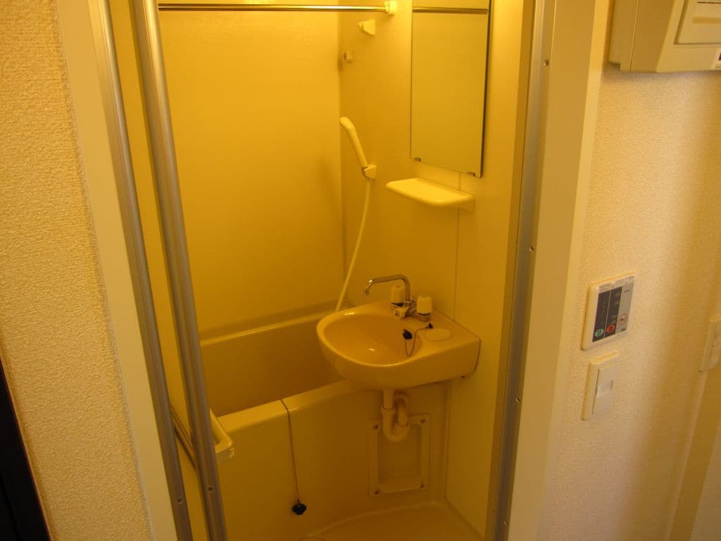 Room image 9
