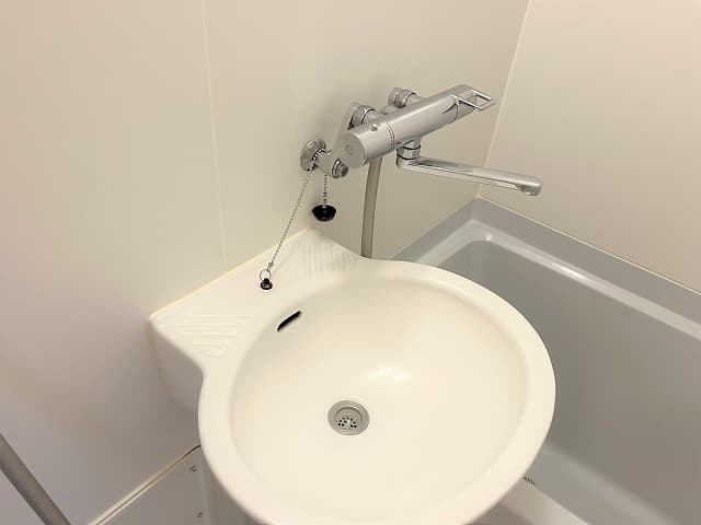 Room image 8