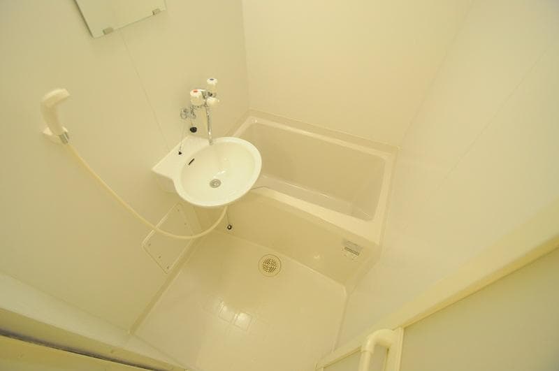 Room image 13
