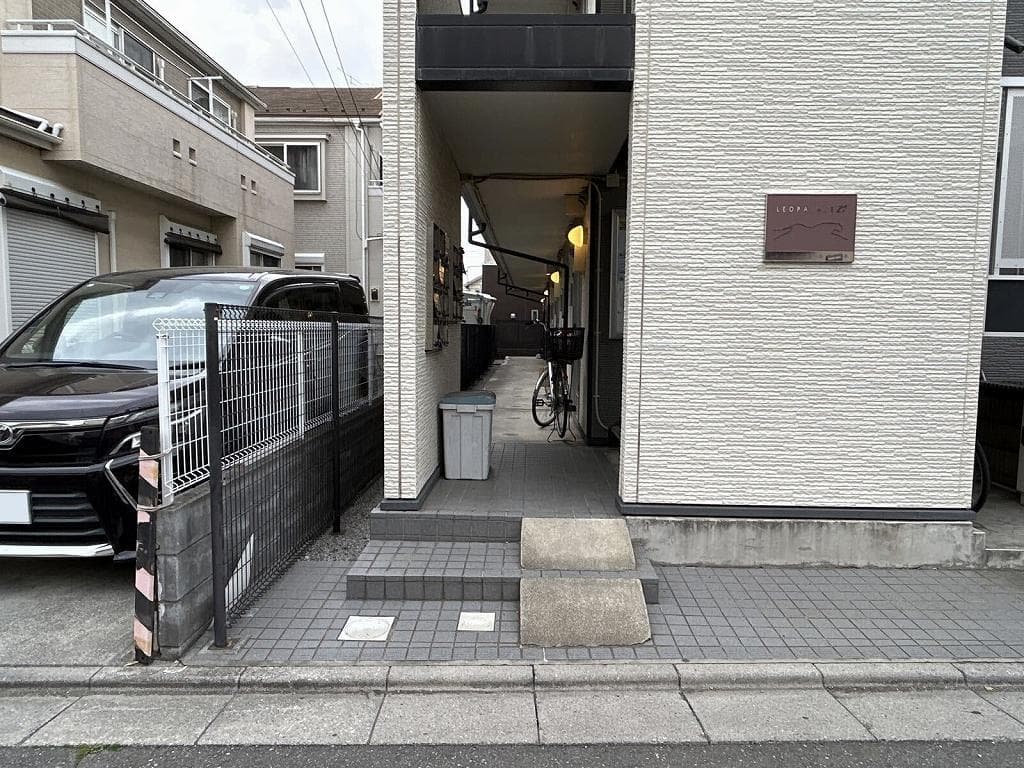 Room image 11