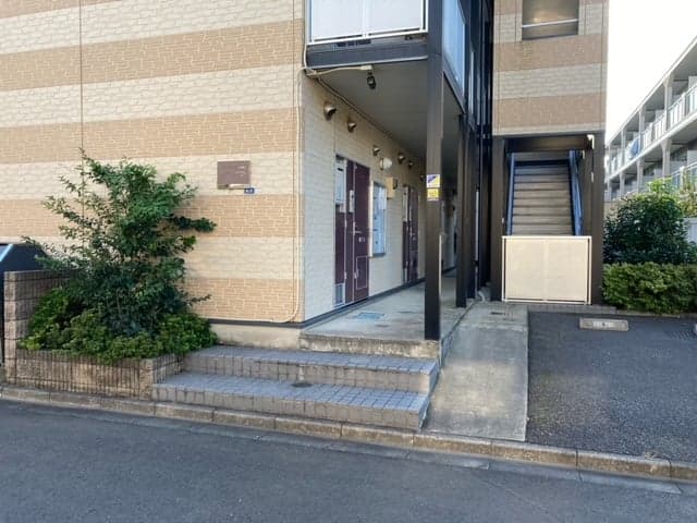 Room image 15