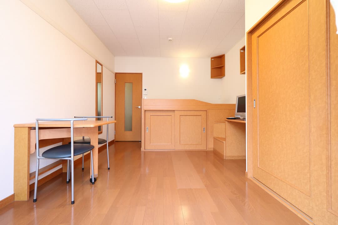 Room image 9