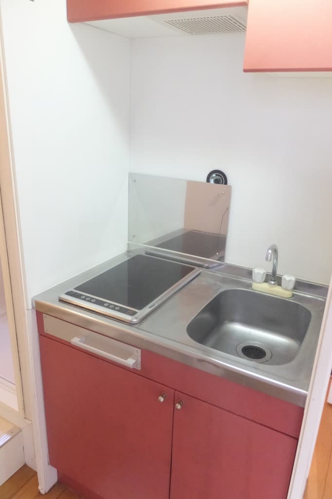 Room image 8
