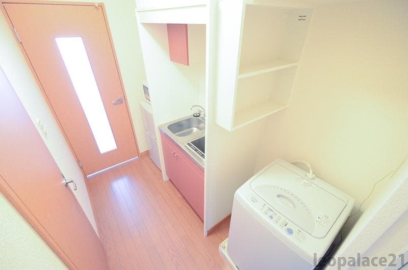 Room image 12