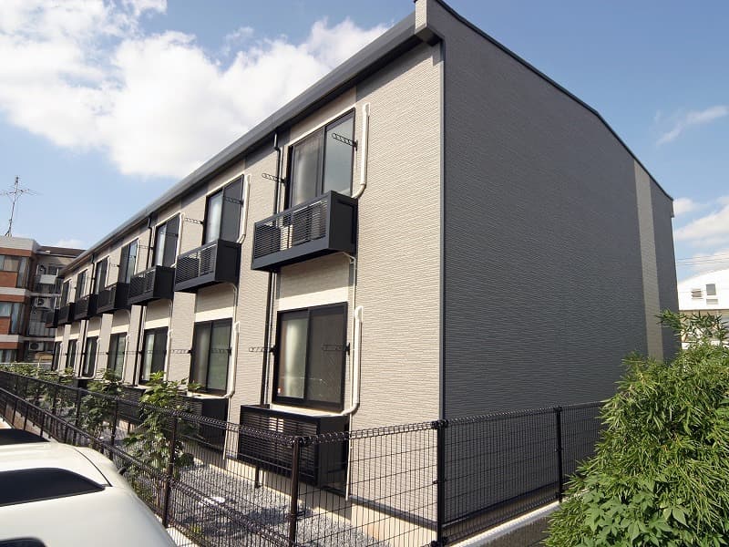 Main exterior of leopalace Luce Ogura