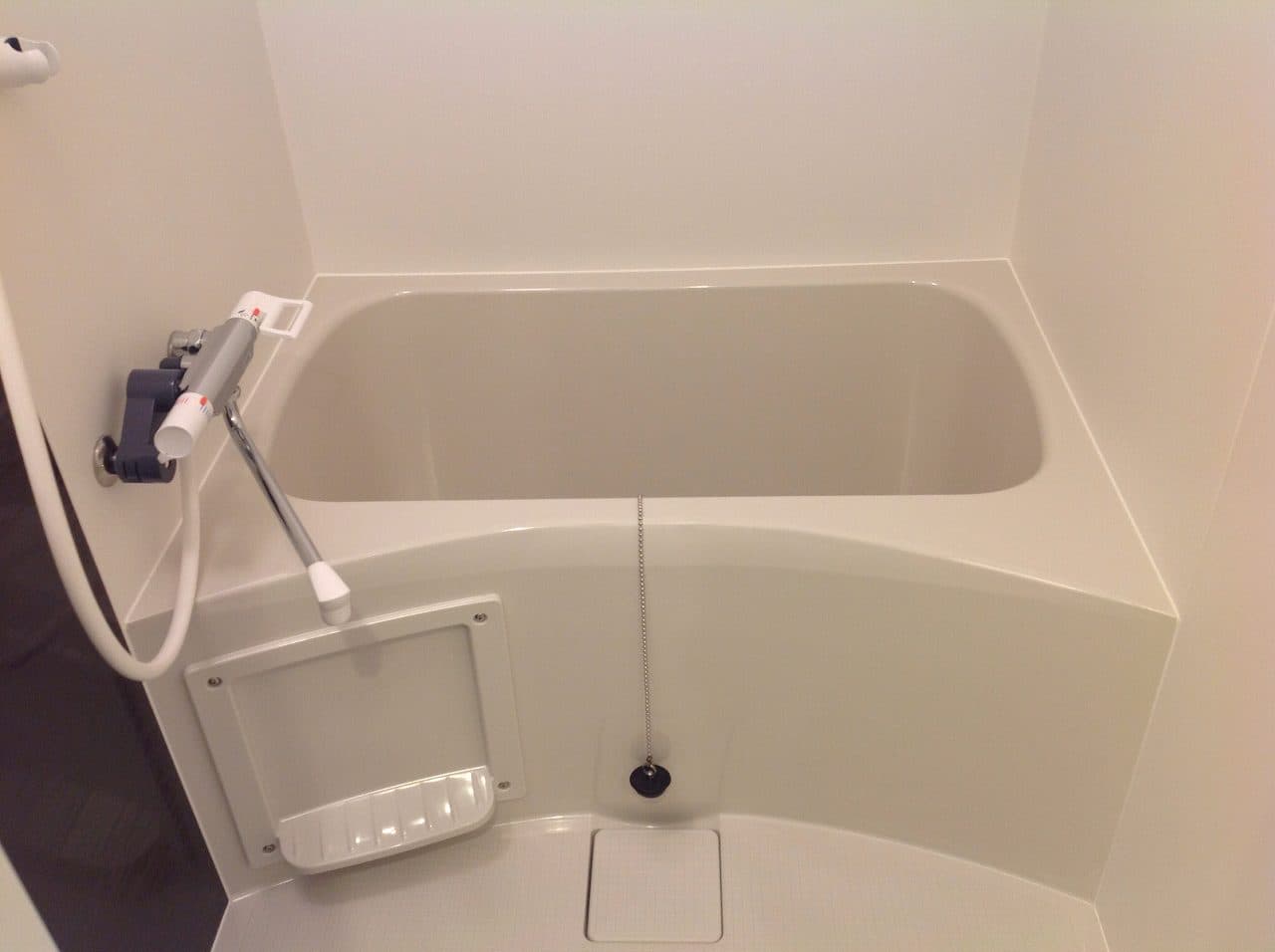 Room image 8