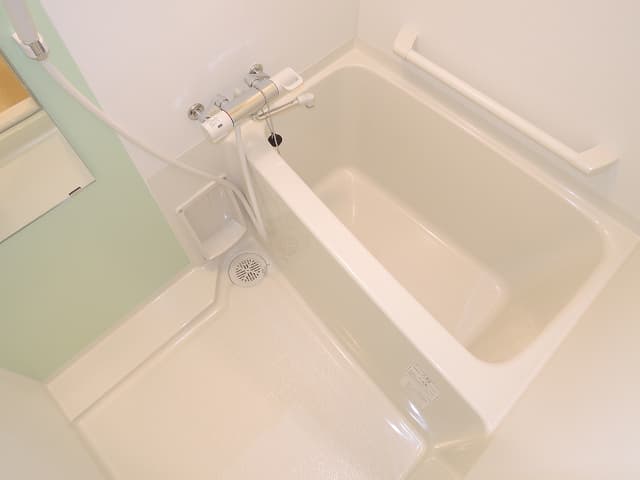 Room image 11