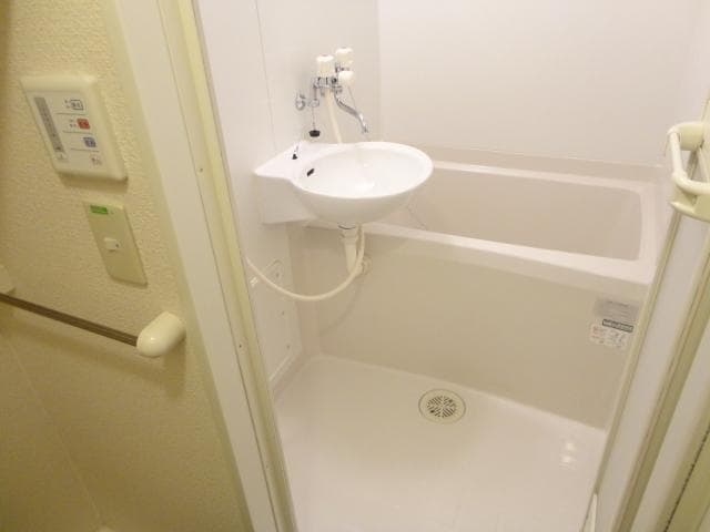 Room image 9