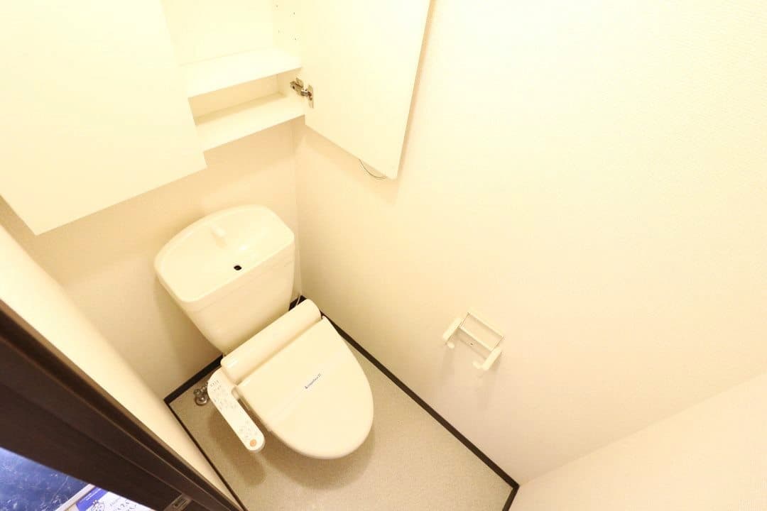 Room image 11