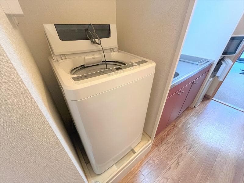 Room image 11