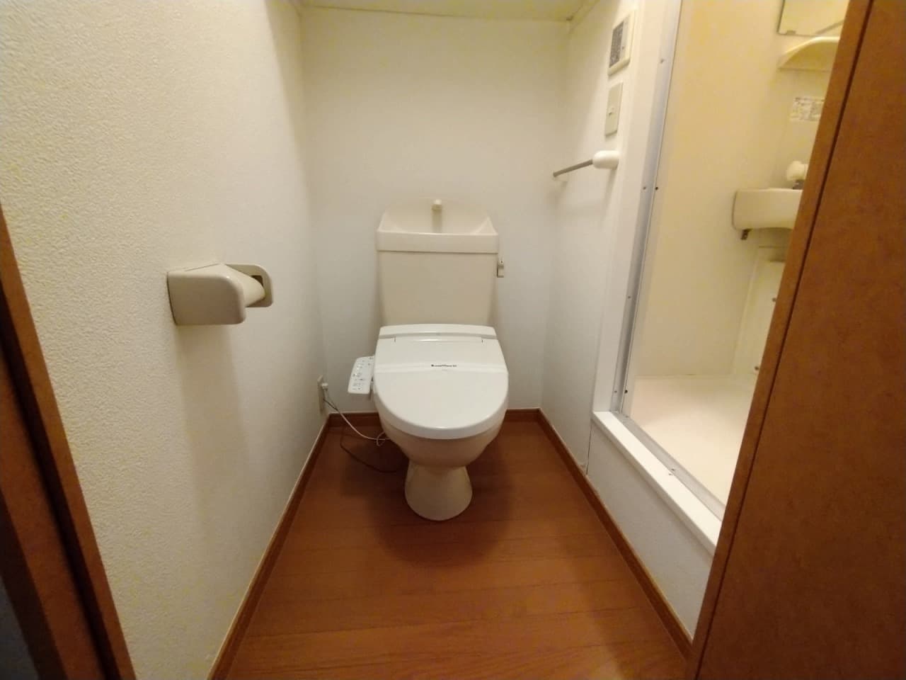 Room image 9