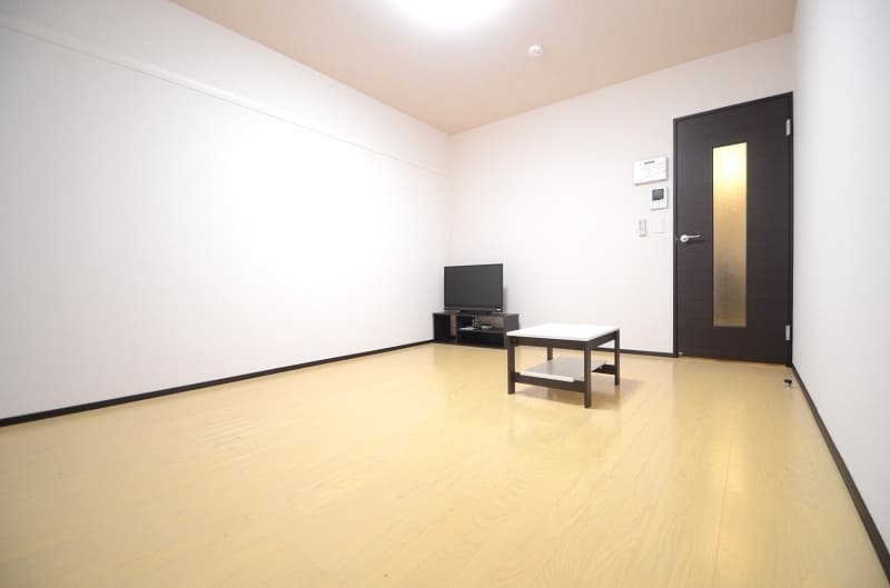 Room image 16