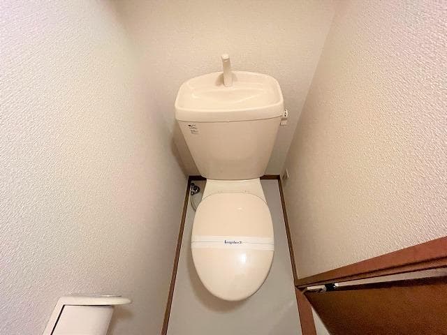 Room image 9
