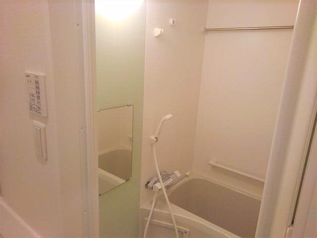 Room image 14