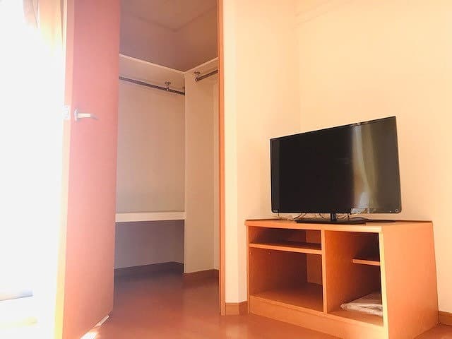 Room image 10