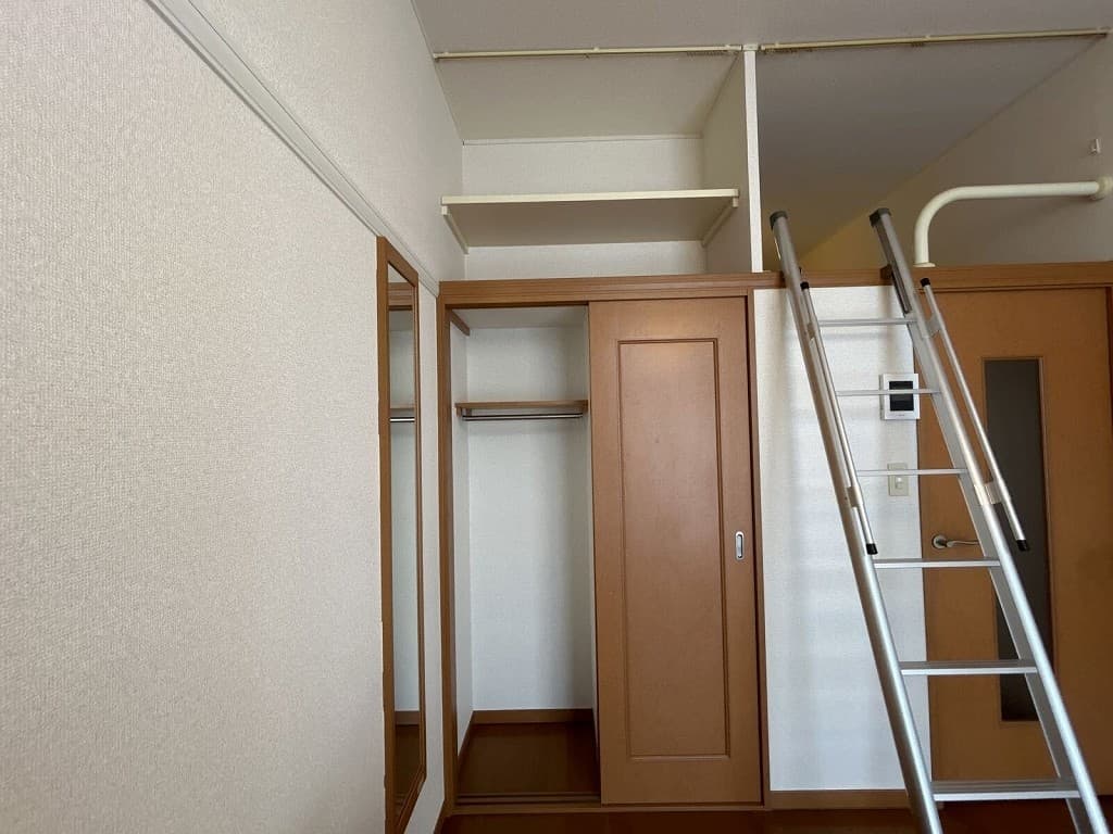Room image 9