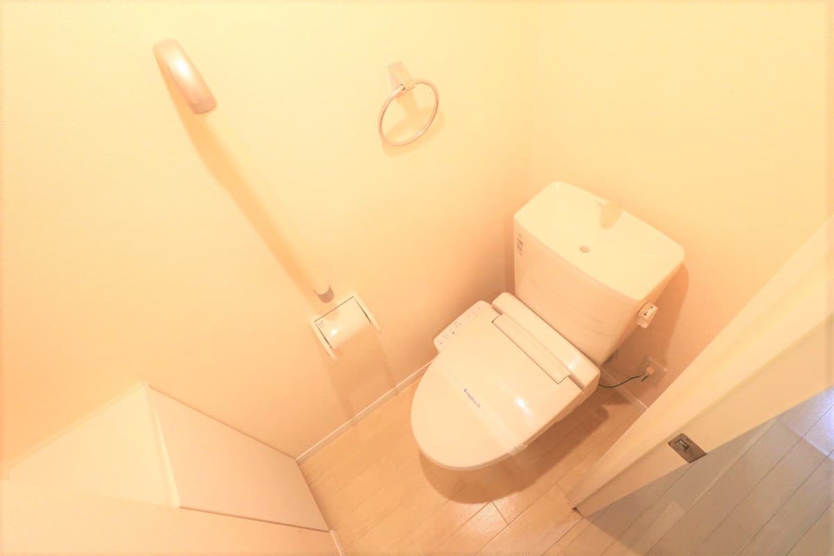 Room image 13