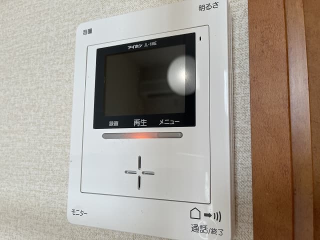 Room image 12