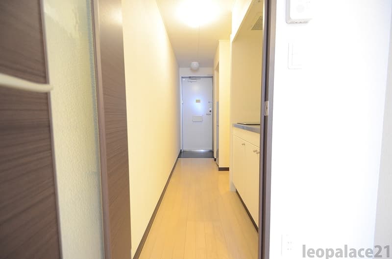 Room image 14