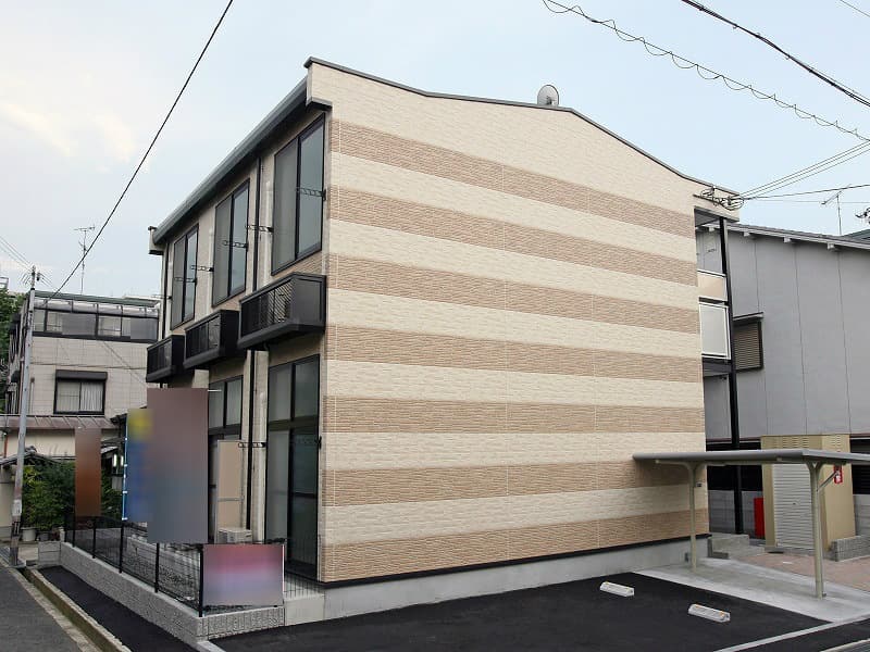 Main exterior of leopalace Suma Yourou