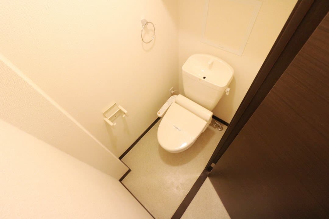 Room image 13