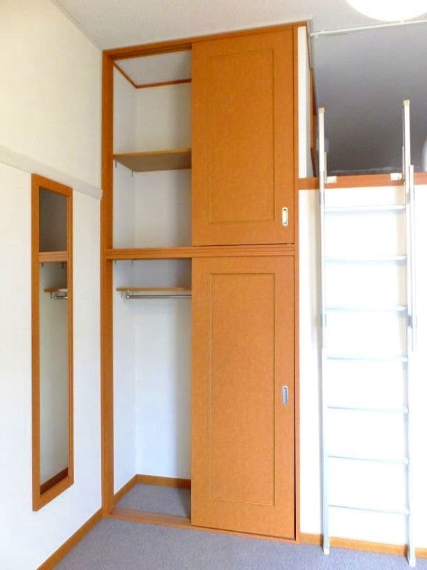 Room image 8